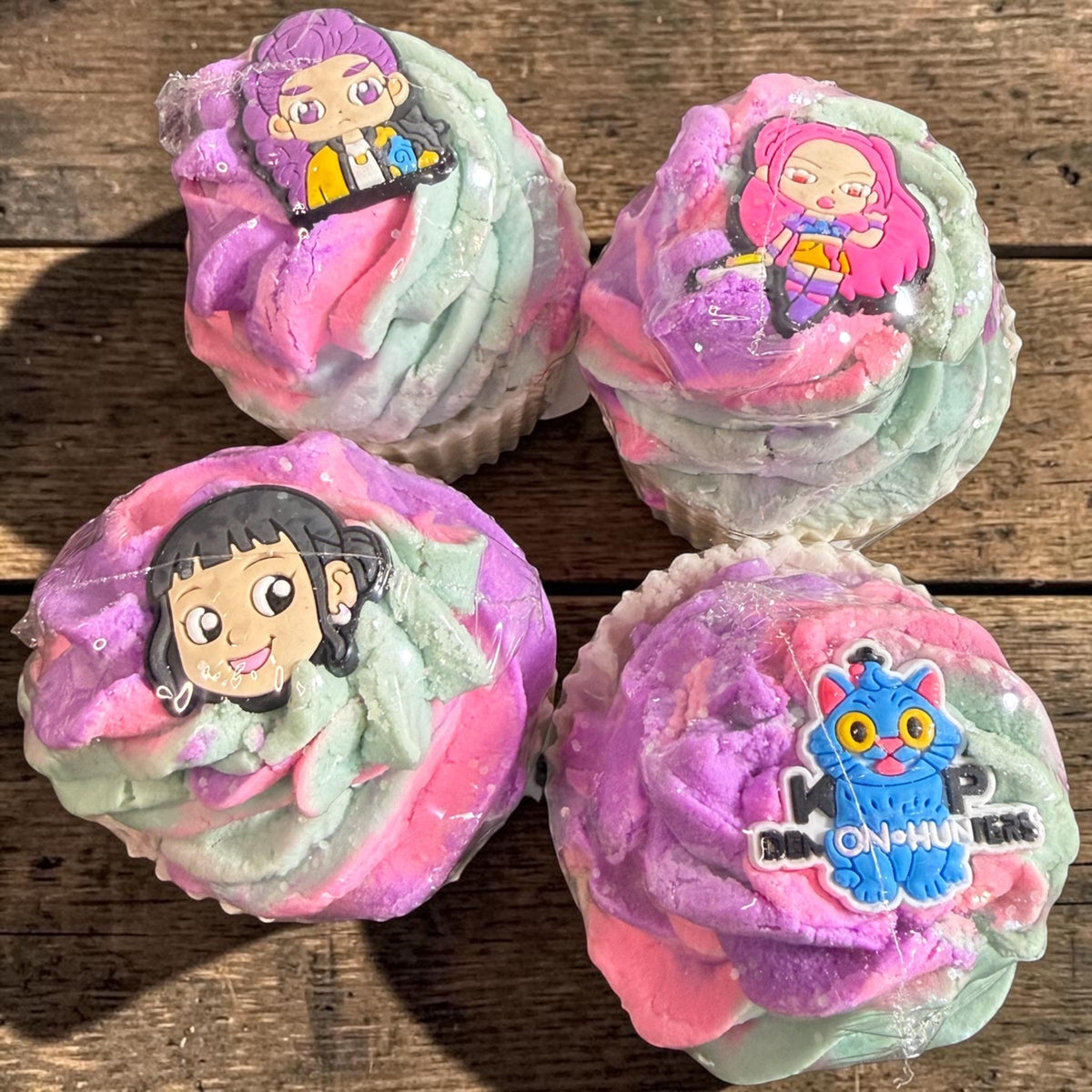 K Pop Bath Bomb: Made With Buttermilk Powder, Cocoa Butter, Bubble Frosting and Silicone Topper