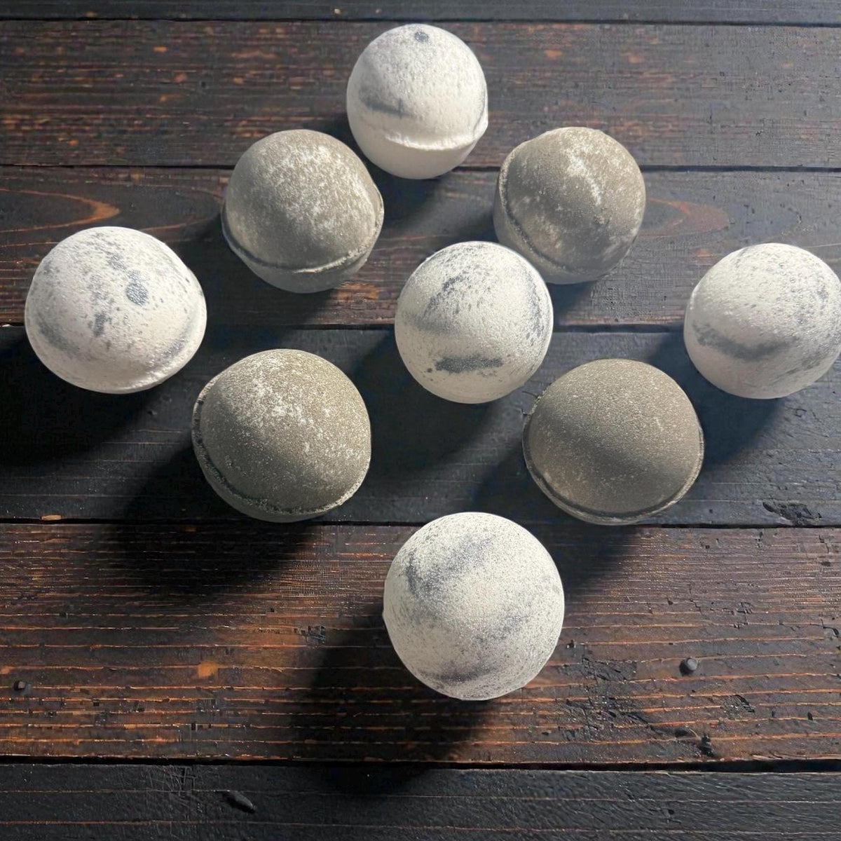Bath Bomb- Whiskey Oak & Oatmeal Stout with  Colloidal Oatmeal.