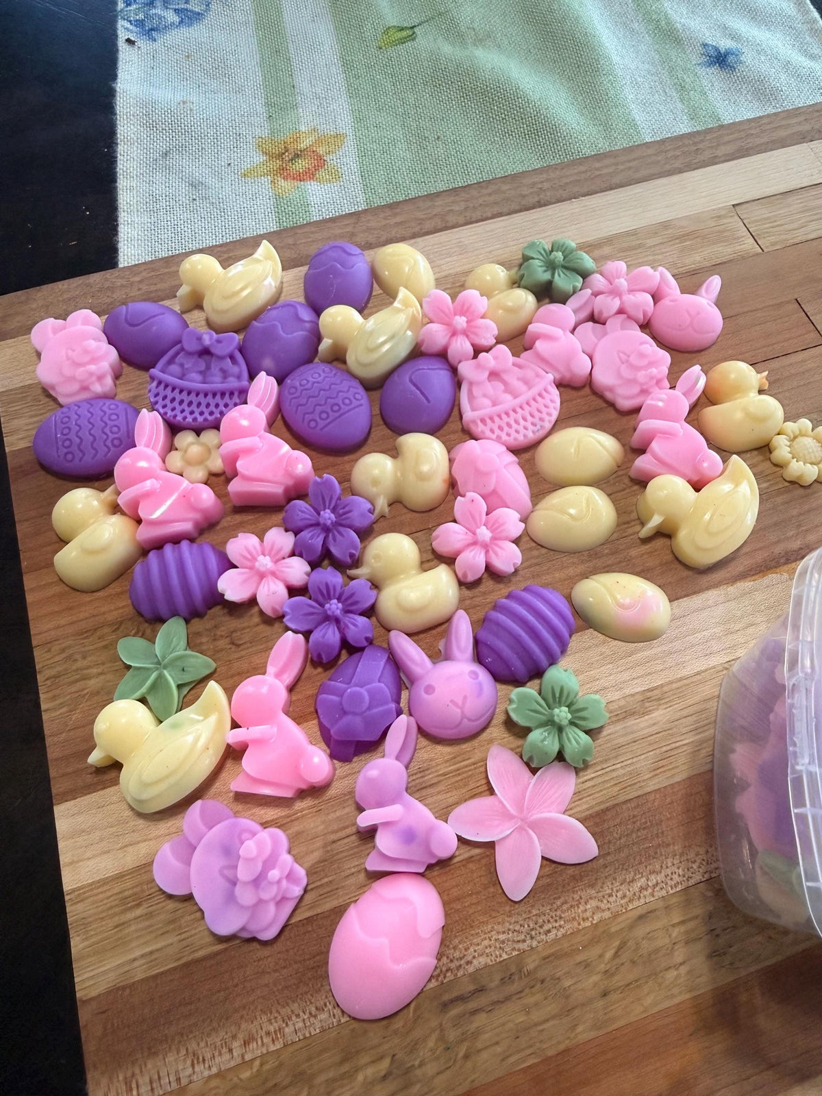 Hoppy Easter Wax Melts: Mixed Shape Tarts- Long Lasting Scents