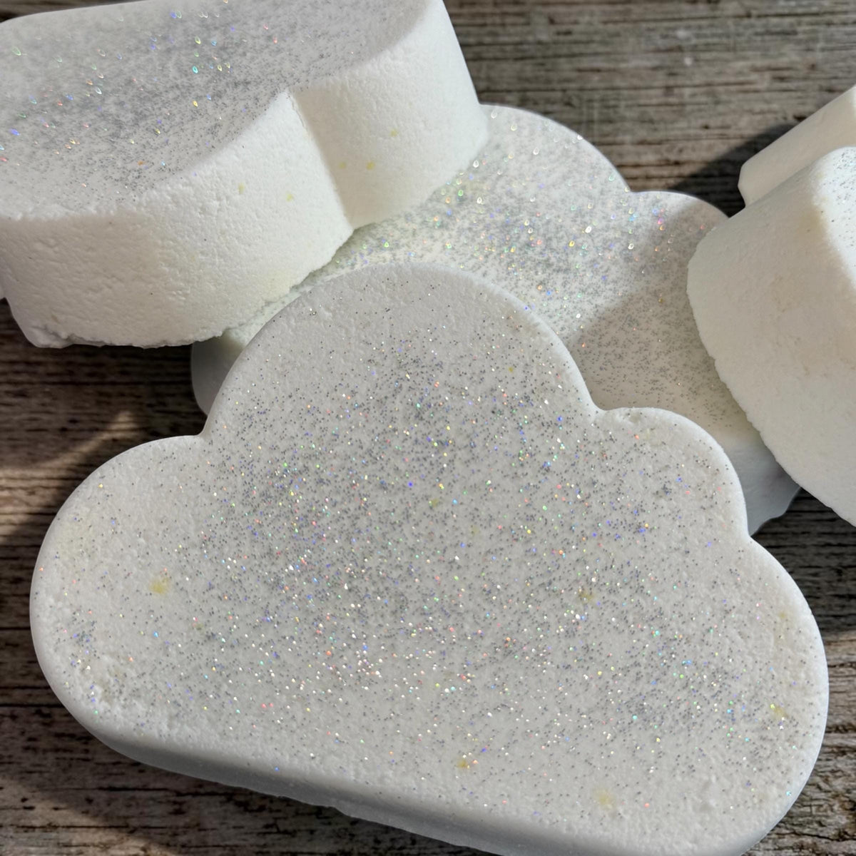 Rainbow Cloud Bath Bomb – Fruity Energy Scent- Fun Rainbow Colored Inside