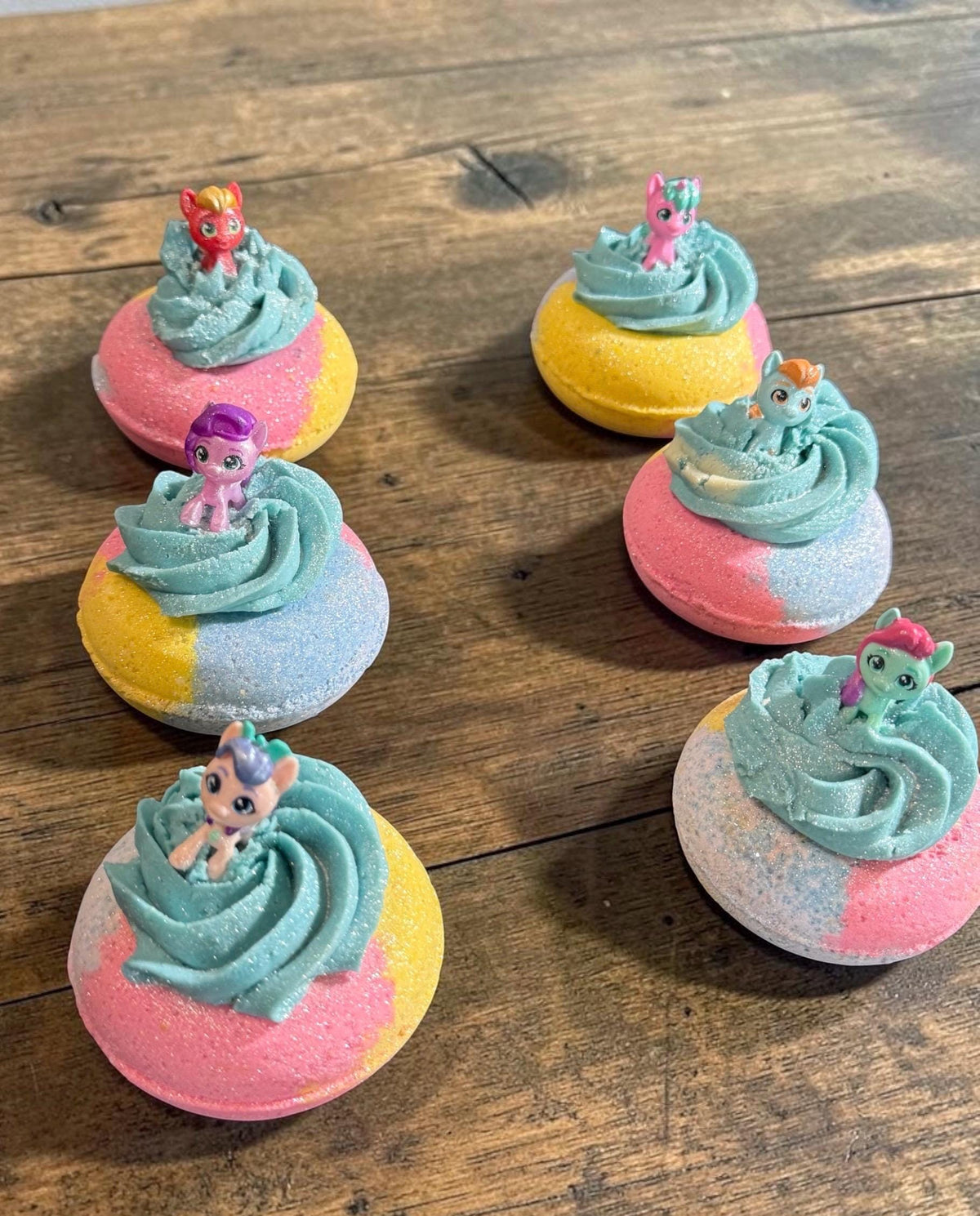 My Little Pony Buttermilk Bath Bomb with Bubble Frosting