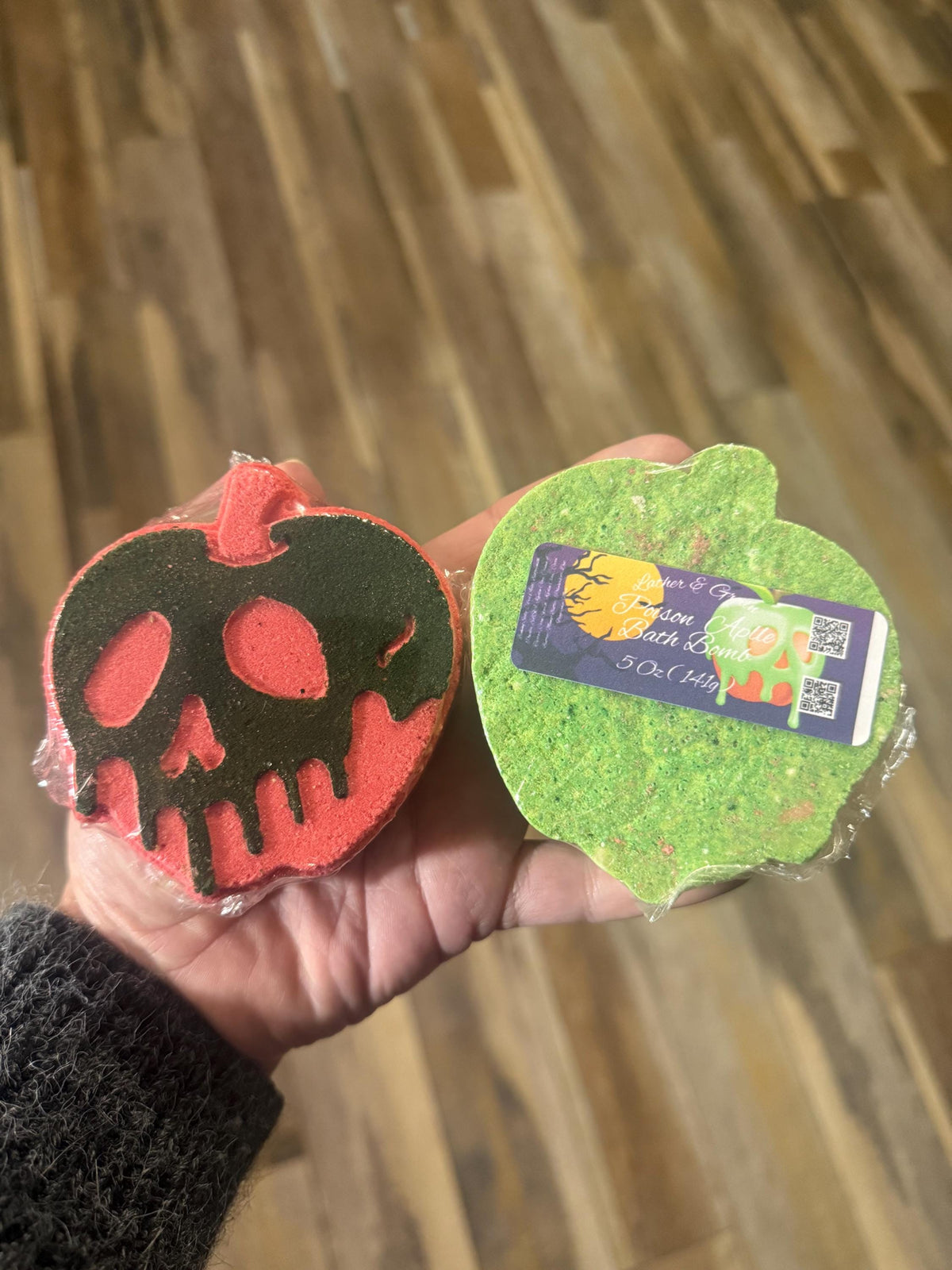 Poison Apple Bath Bomb made with Creamy Cocoa Butter and Buttermilk, In 2 different Scents