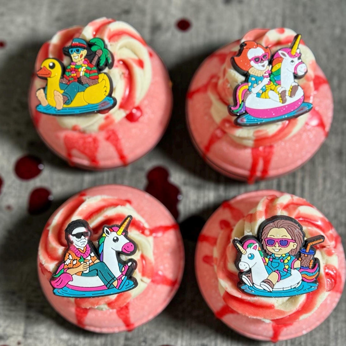 Horror Bath Bomb-  Slasher Themed - Topped with Bubble Frosting and Serial Killer Charm