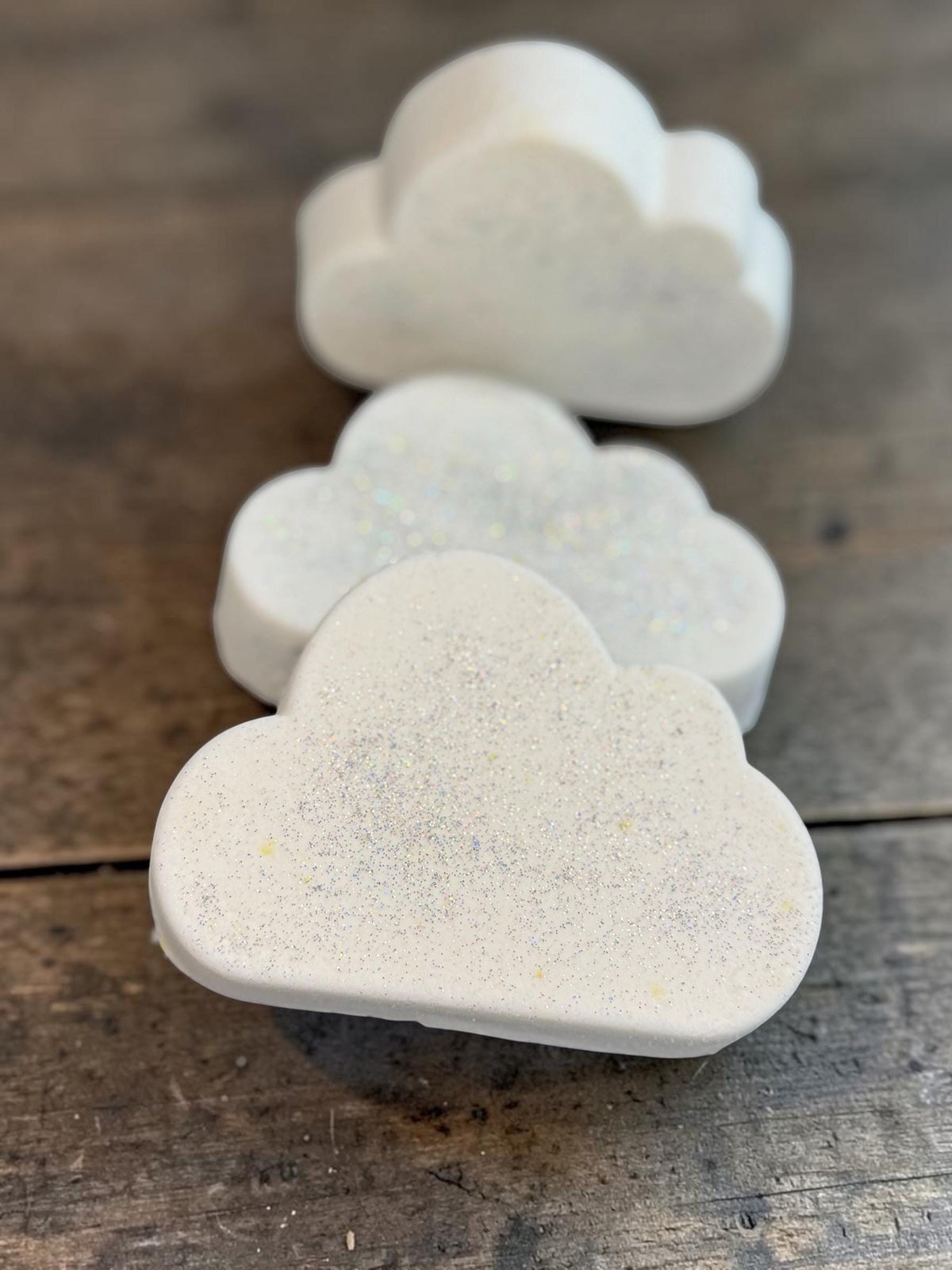 Rainbow Cloud Bath Bomb – Fruity Energy Scent- Fun Rainbow Colored Inside