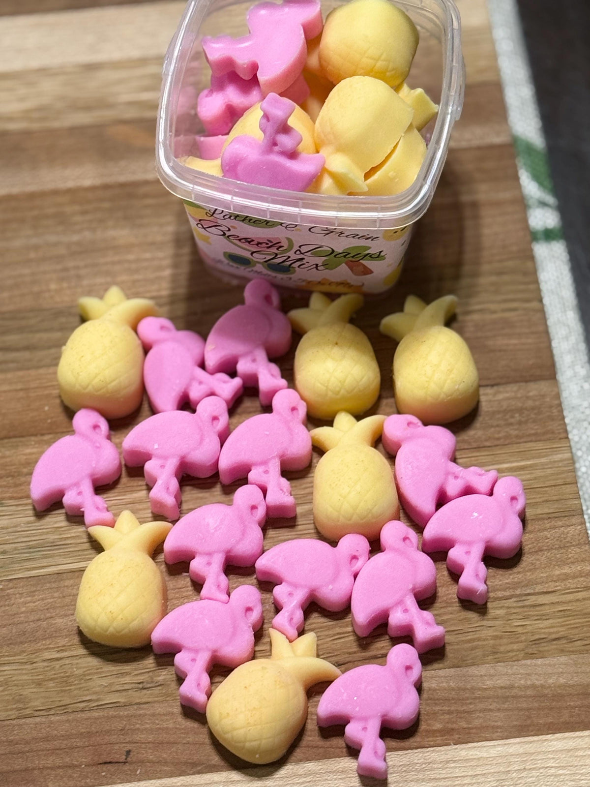Beach Days Wax Melts: Mixed Shape Tarts- Lime in Da Coconut or Volcano Scents